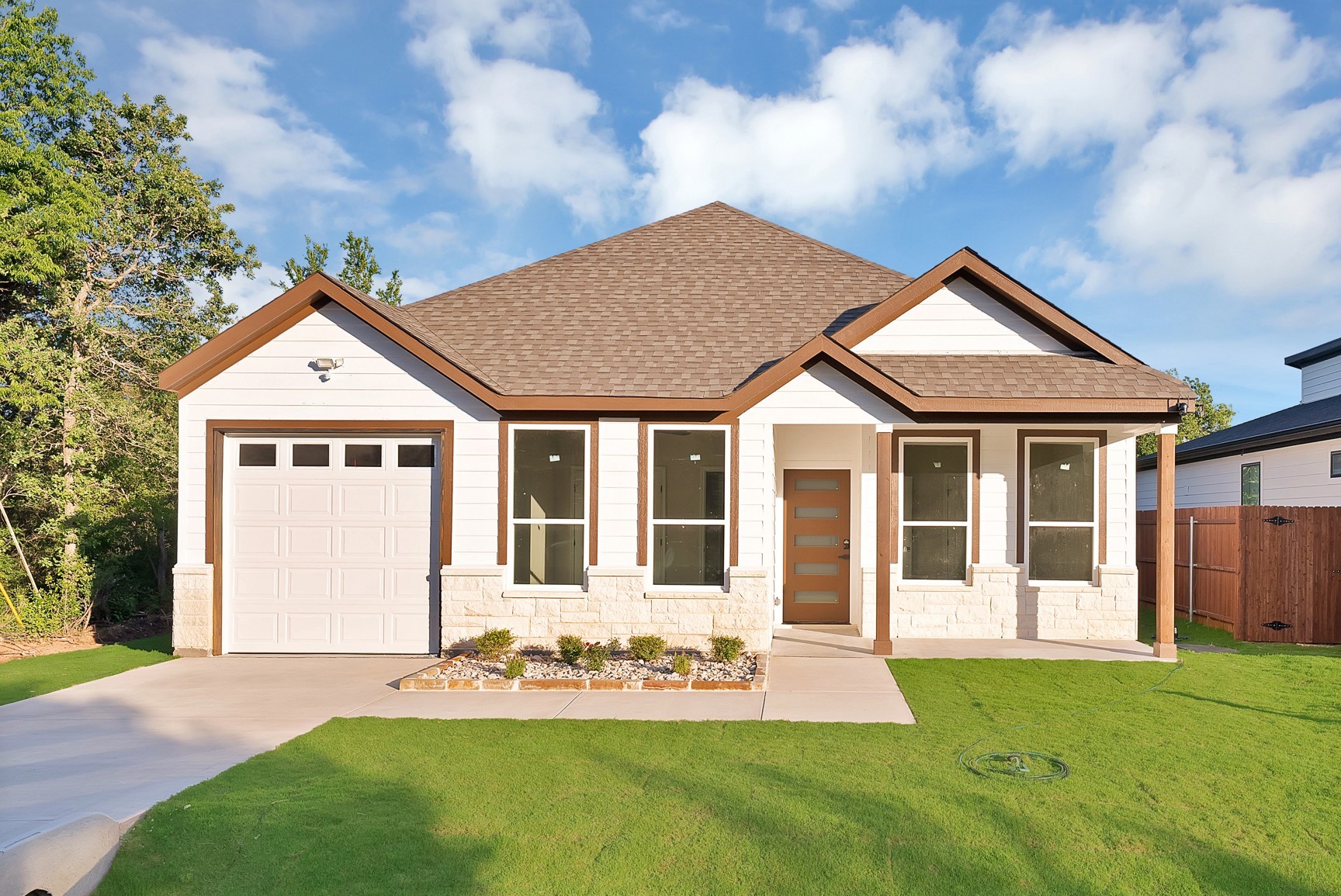 5805 Barkridge Drive Granbury TX 76048