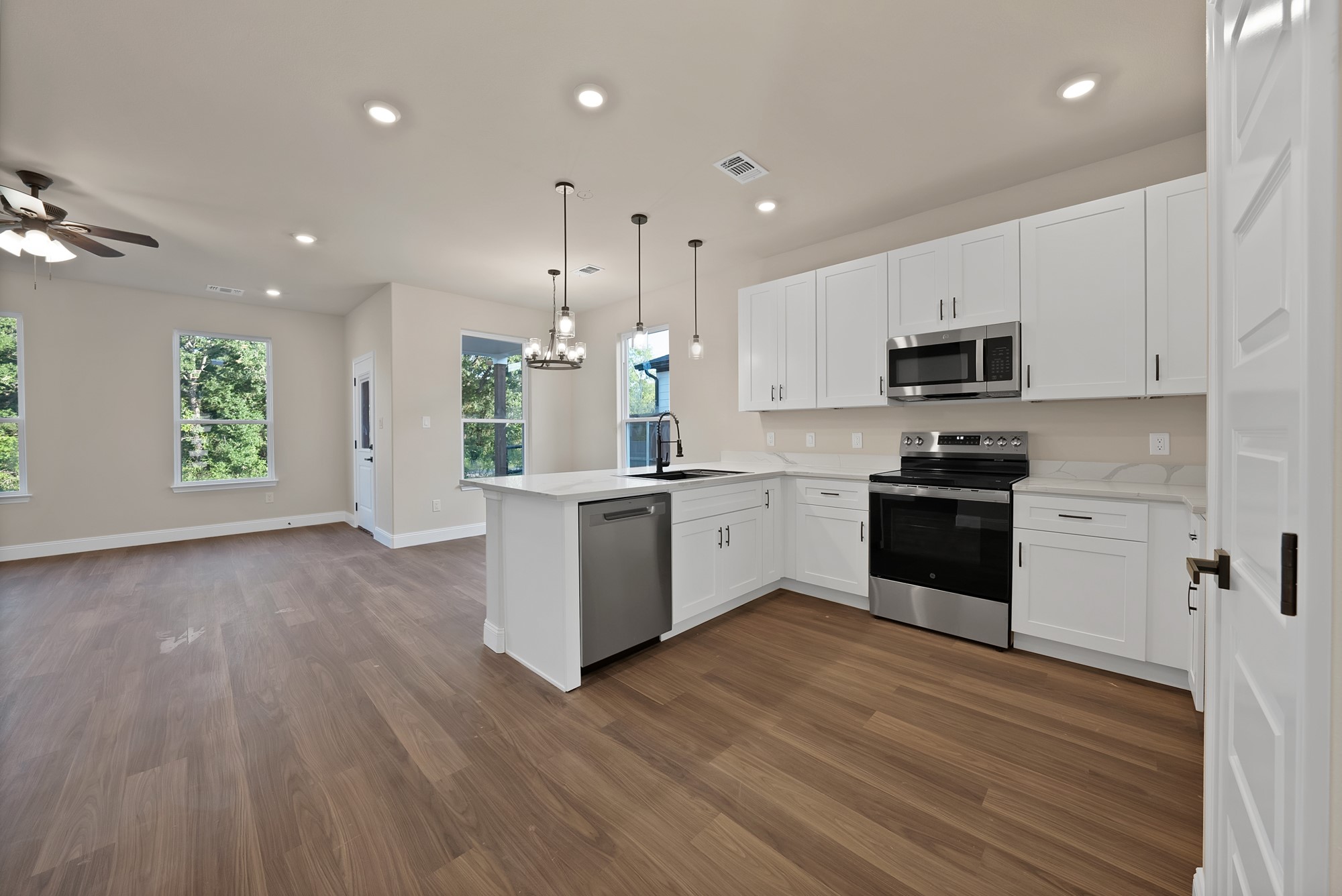 5805 Barkridge Drive Granbury TX 76048