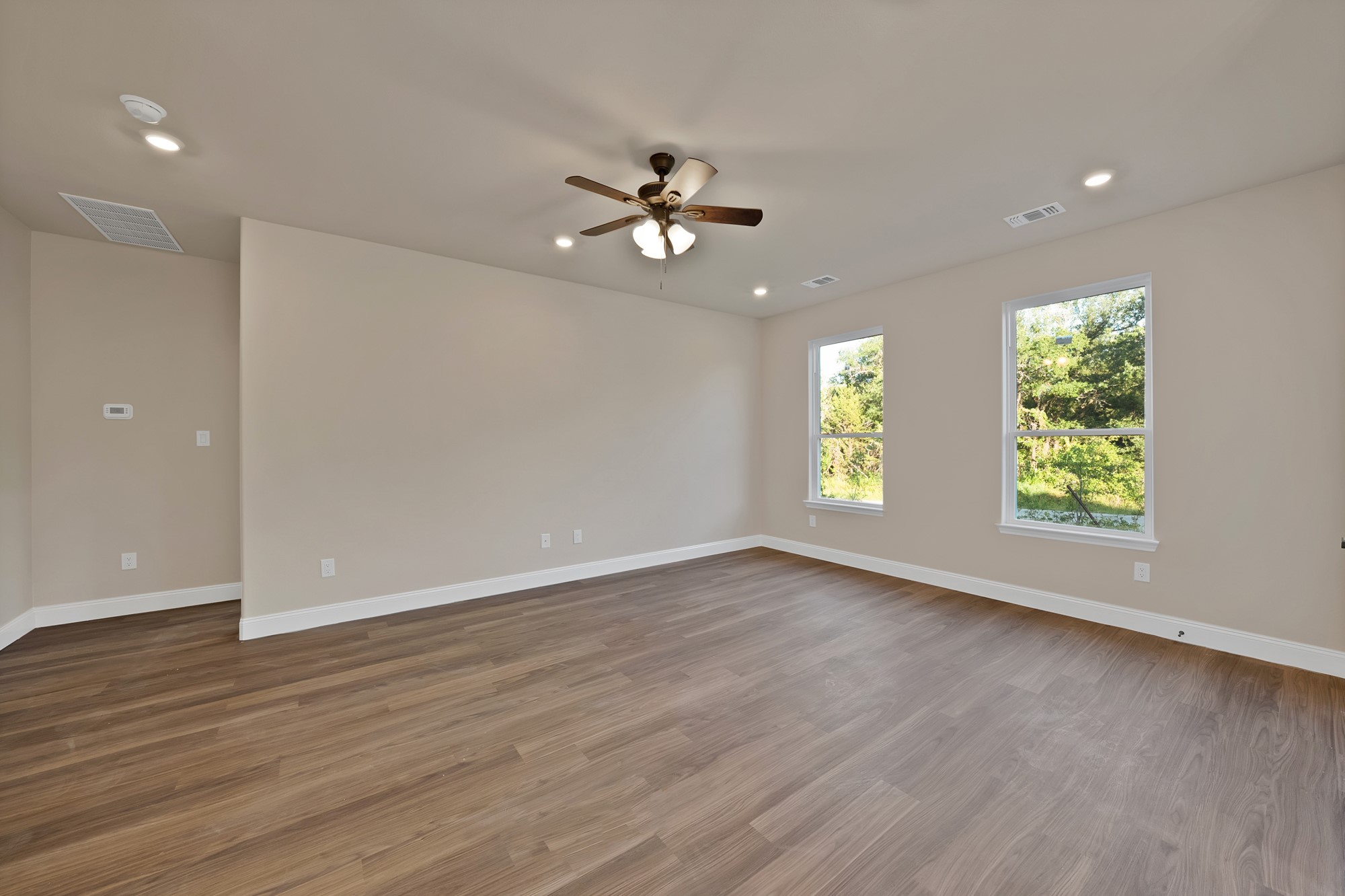 5805 Barkridge Drive Granbury TX 76048