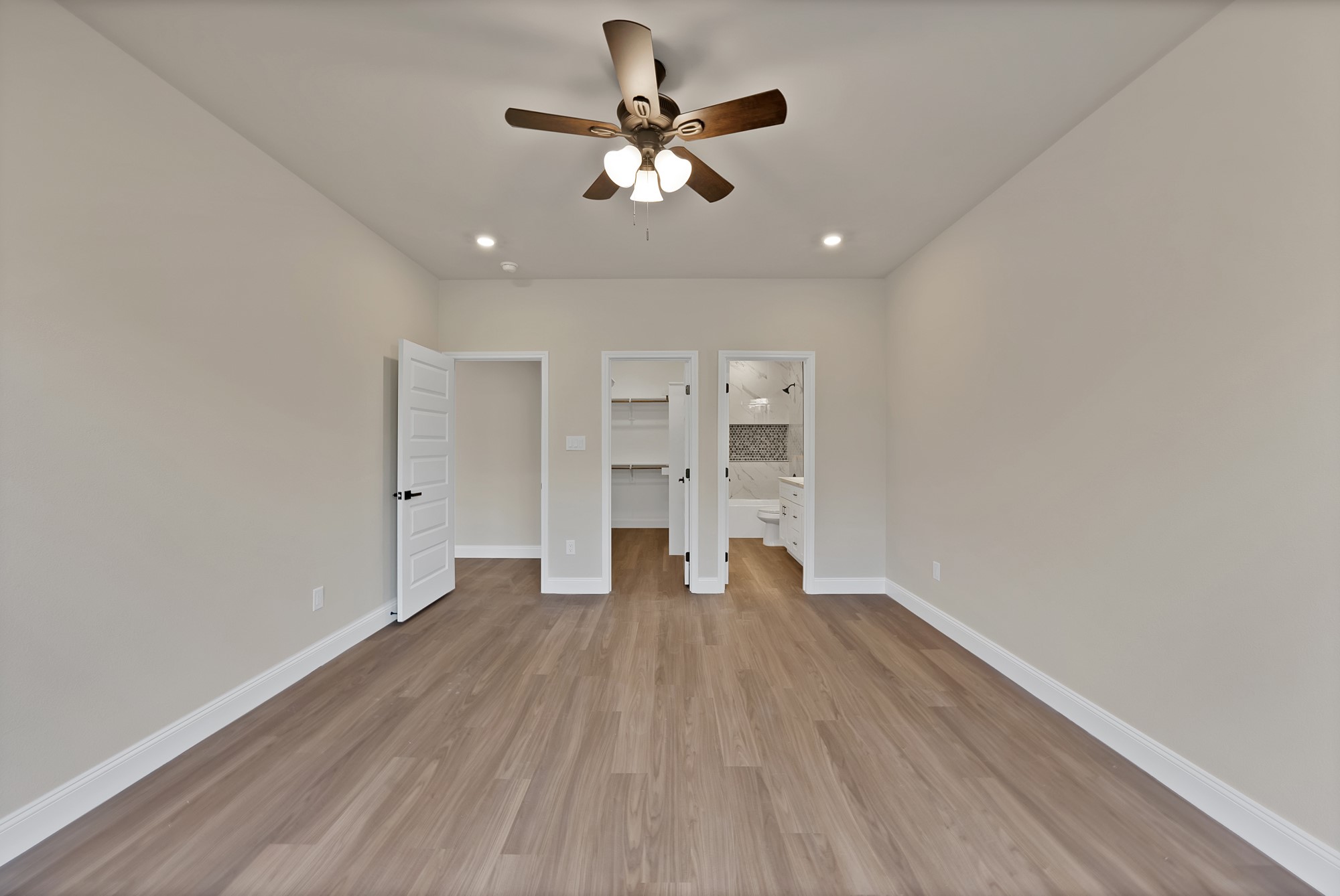5805 Barkridge Drive Granbury TX 76048