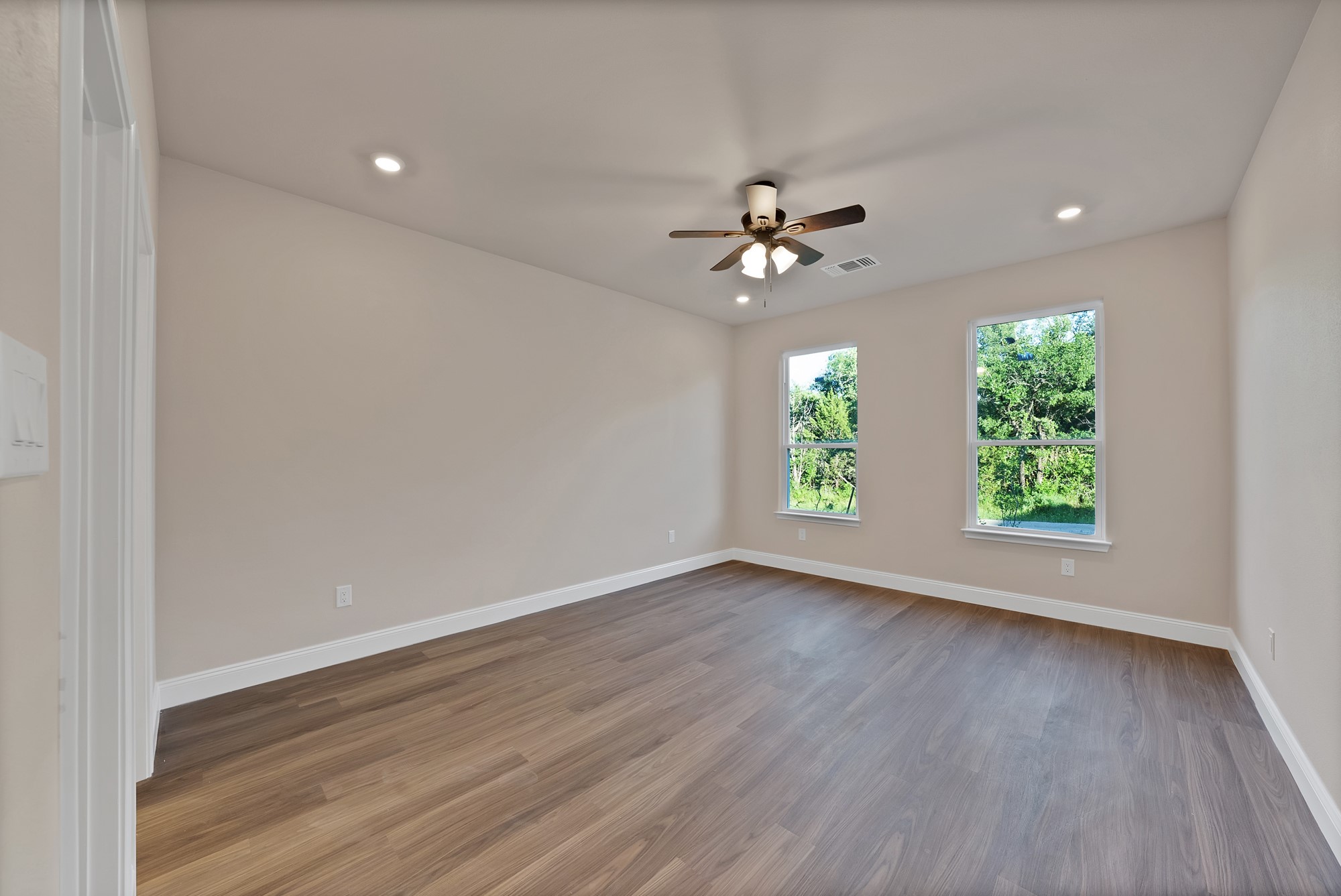 5805 Barkridge Drive Granbury TX 76048