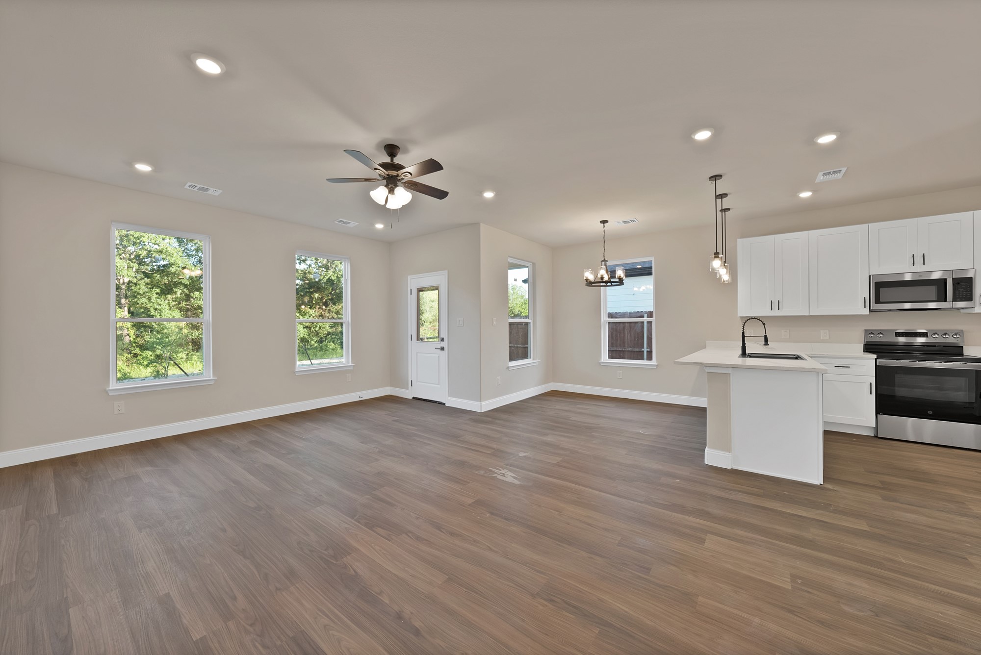5805 Barkridge Drive Granbury TX 76048