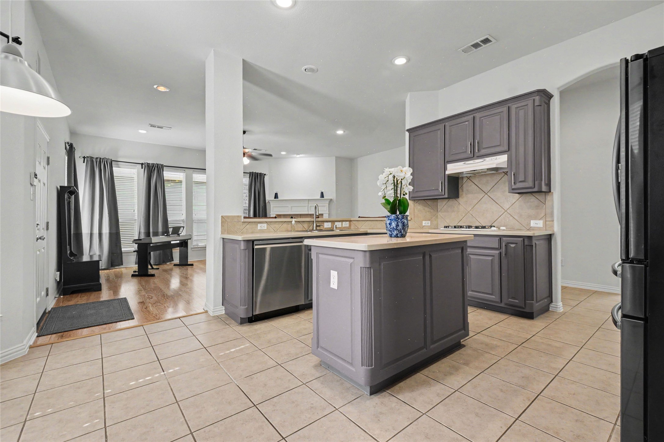 1729 Auburn Drive Carrollton TX 75007