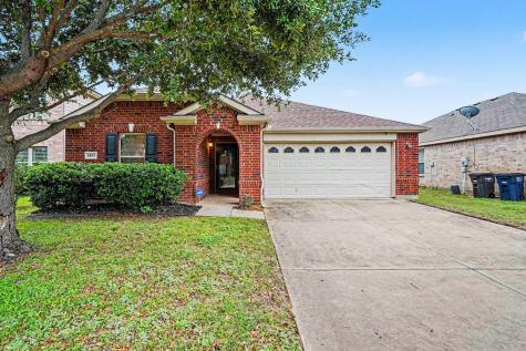 1865 Lynnwood Hills Drive Fort Worth TX 76112