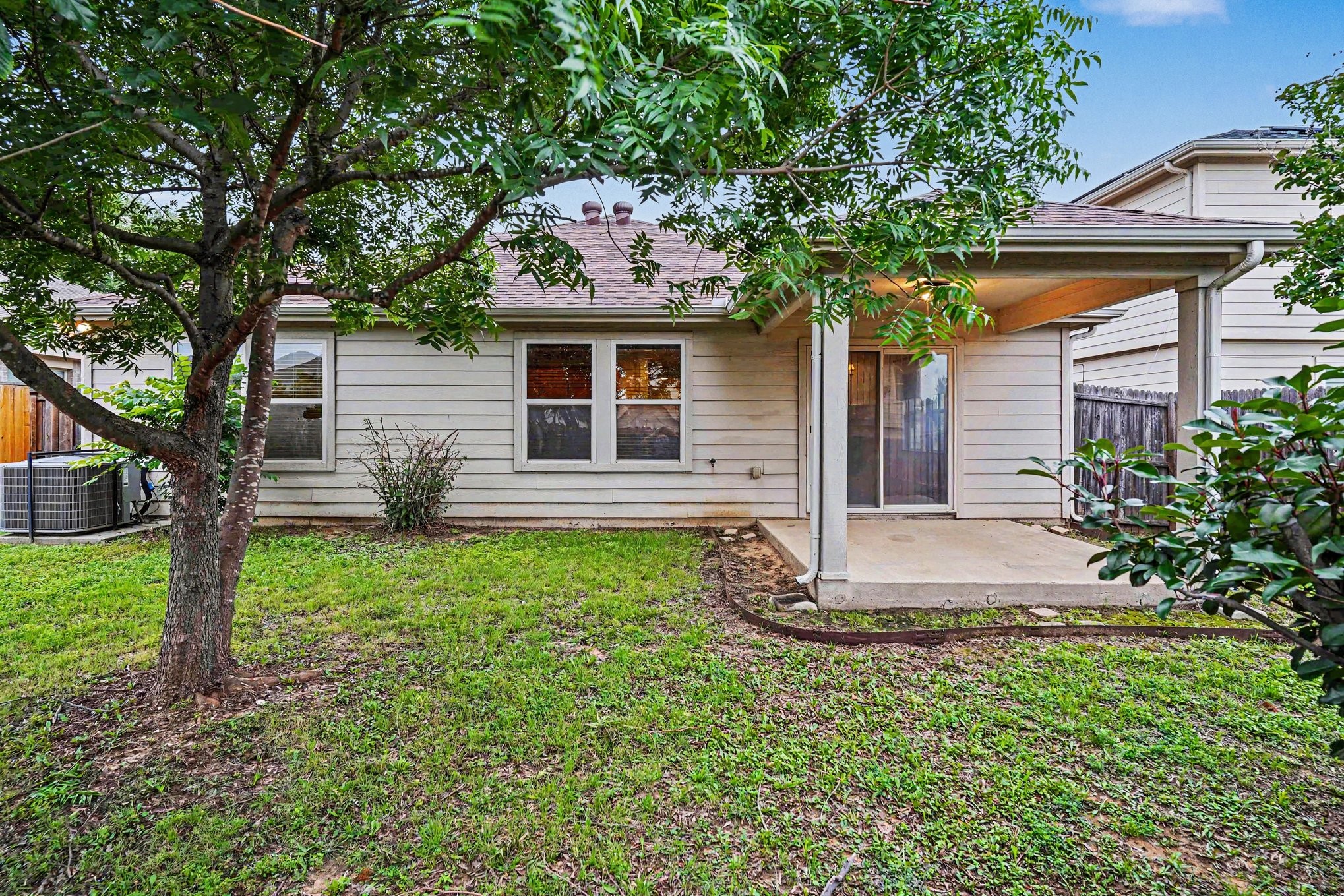 1865 Lynnwood Hills Drive Fort Worth TX 76112