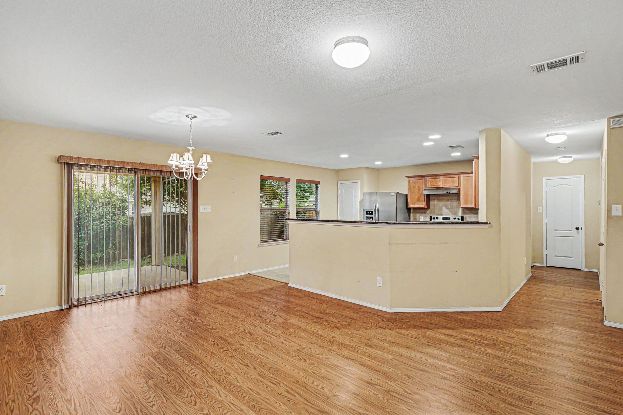 1865 Lynnwood Hills Drive Fort Worth TX 76112