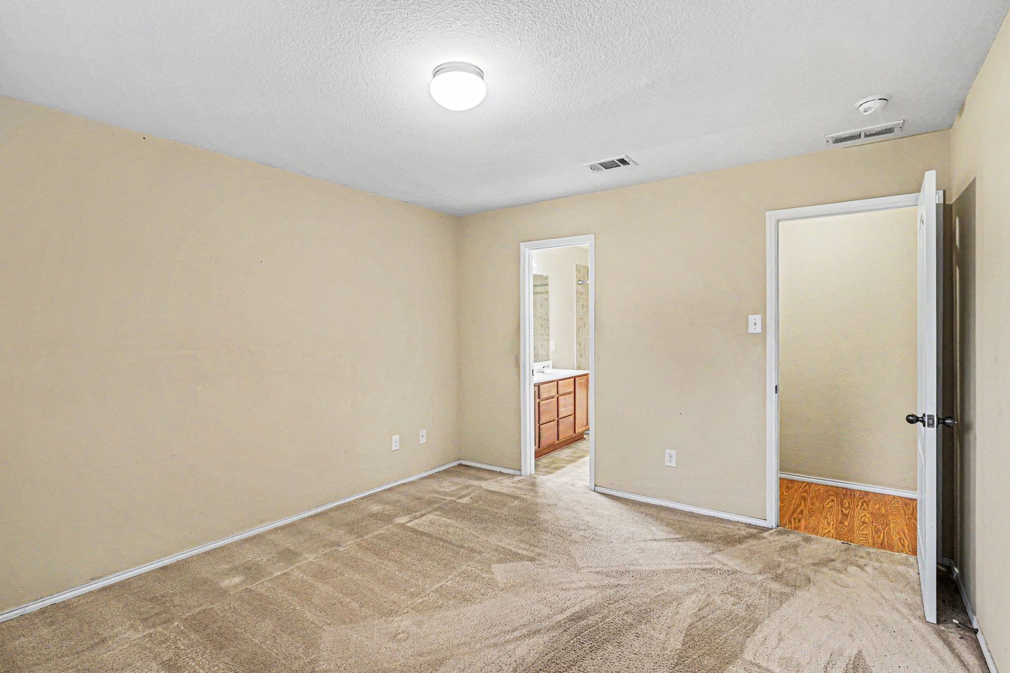 1865 Lynnwood Hills Drive Fort Worth TX 76112