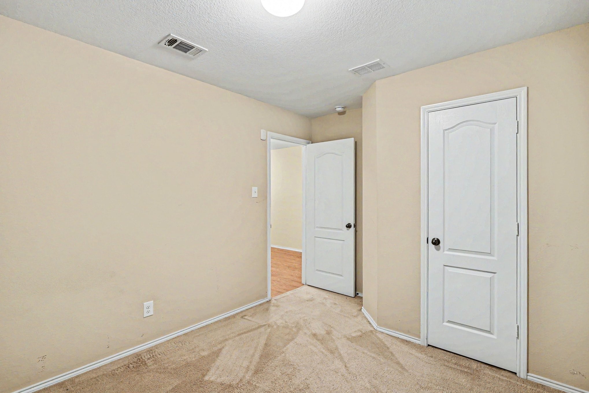 1865 Lynnwood Hills Drive Fort Worth TX 76112