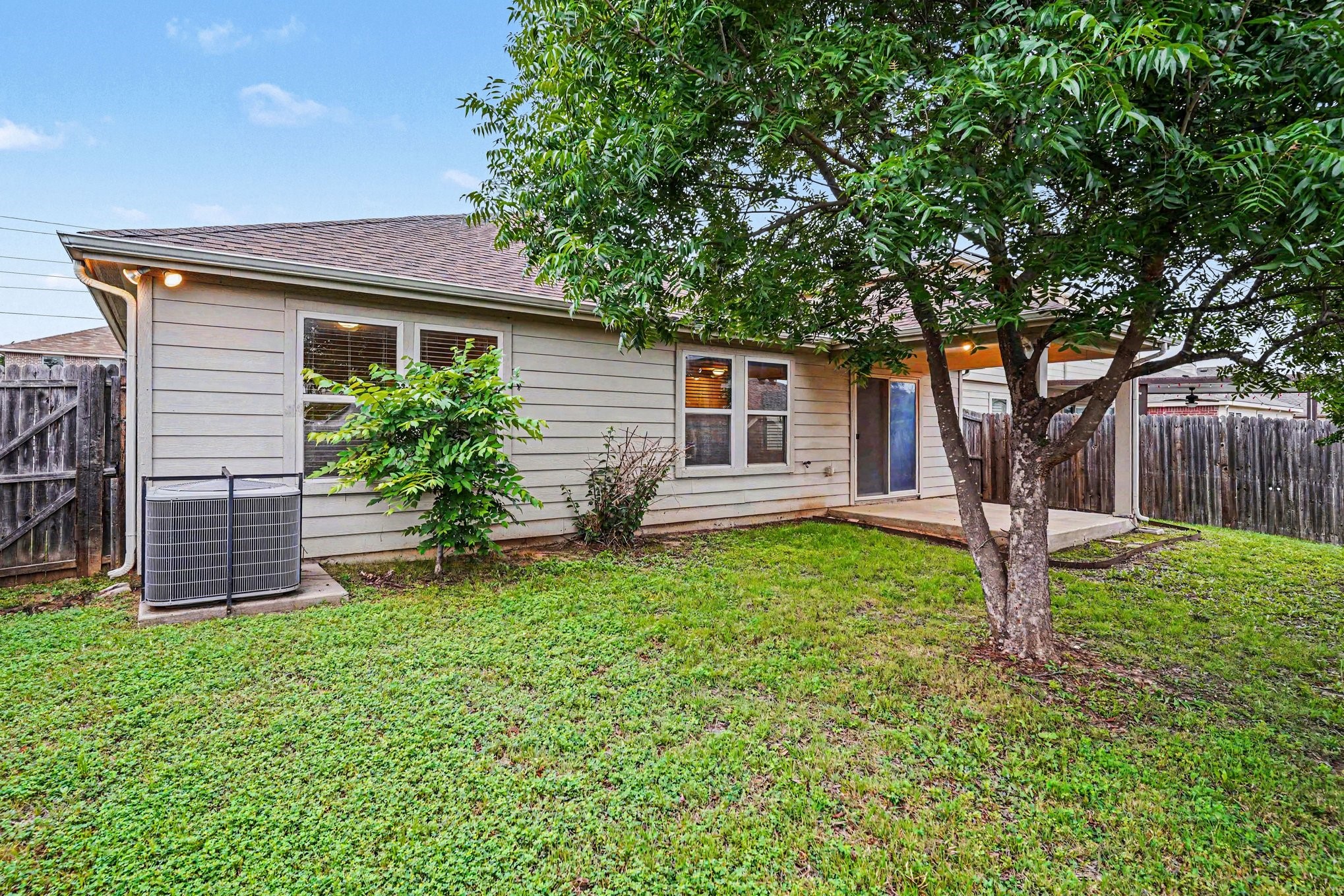 1865 Lynnwood Hills Drive Fort Worth TX 76112