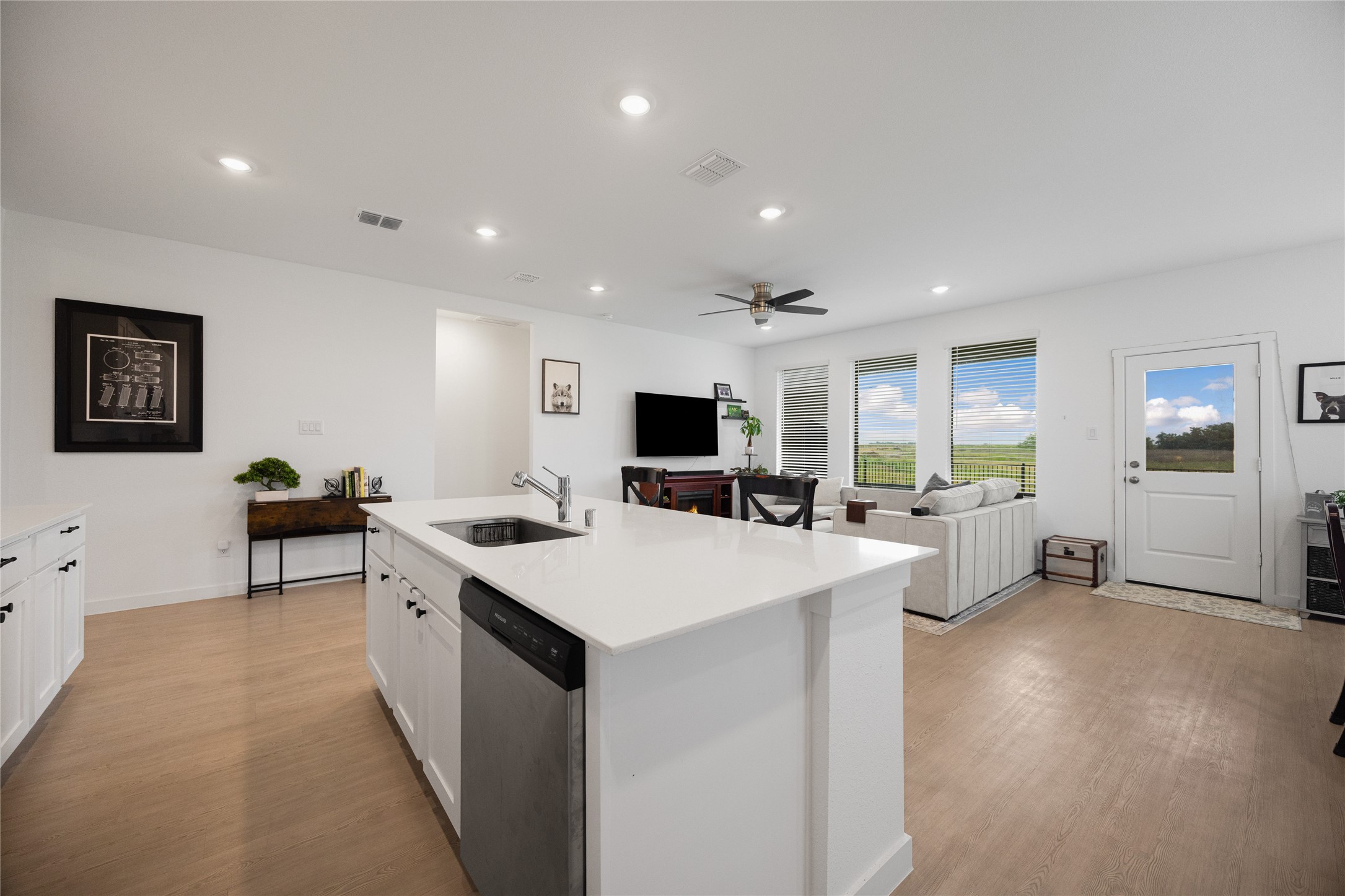 7222 Amber Barn Avenue Pilot Point TX 76258