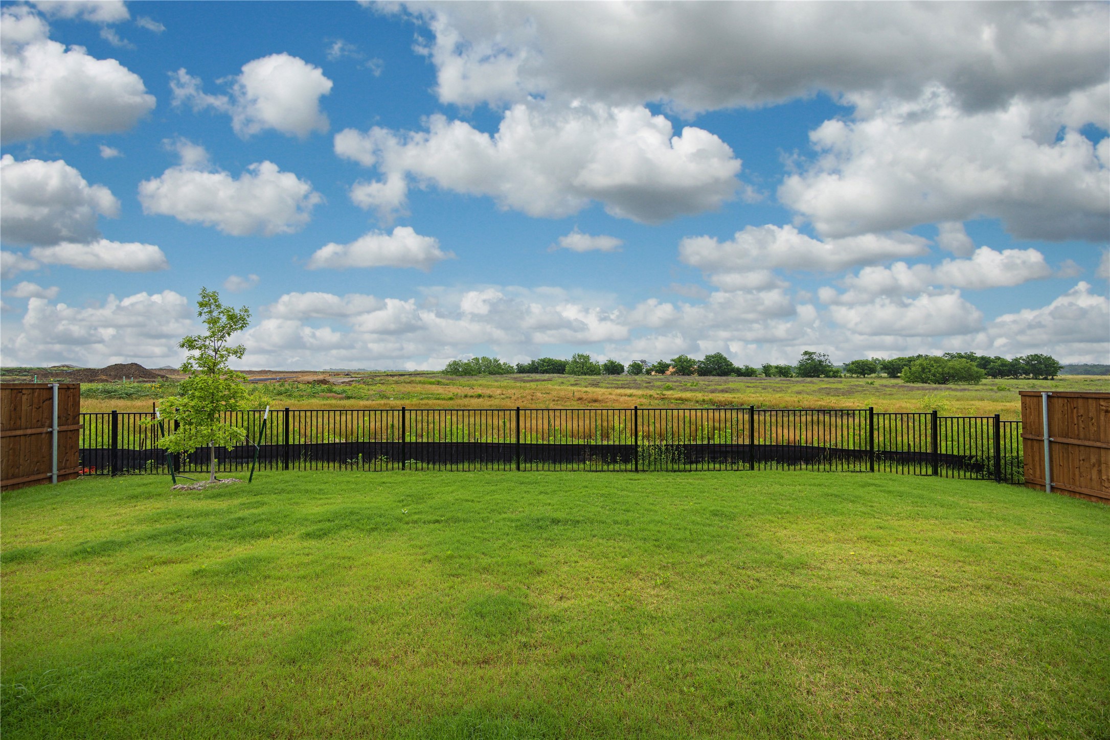 7222 Amber Barn Avenue Pilot Point TX 76258