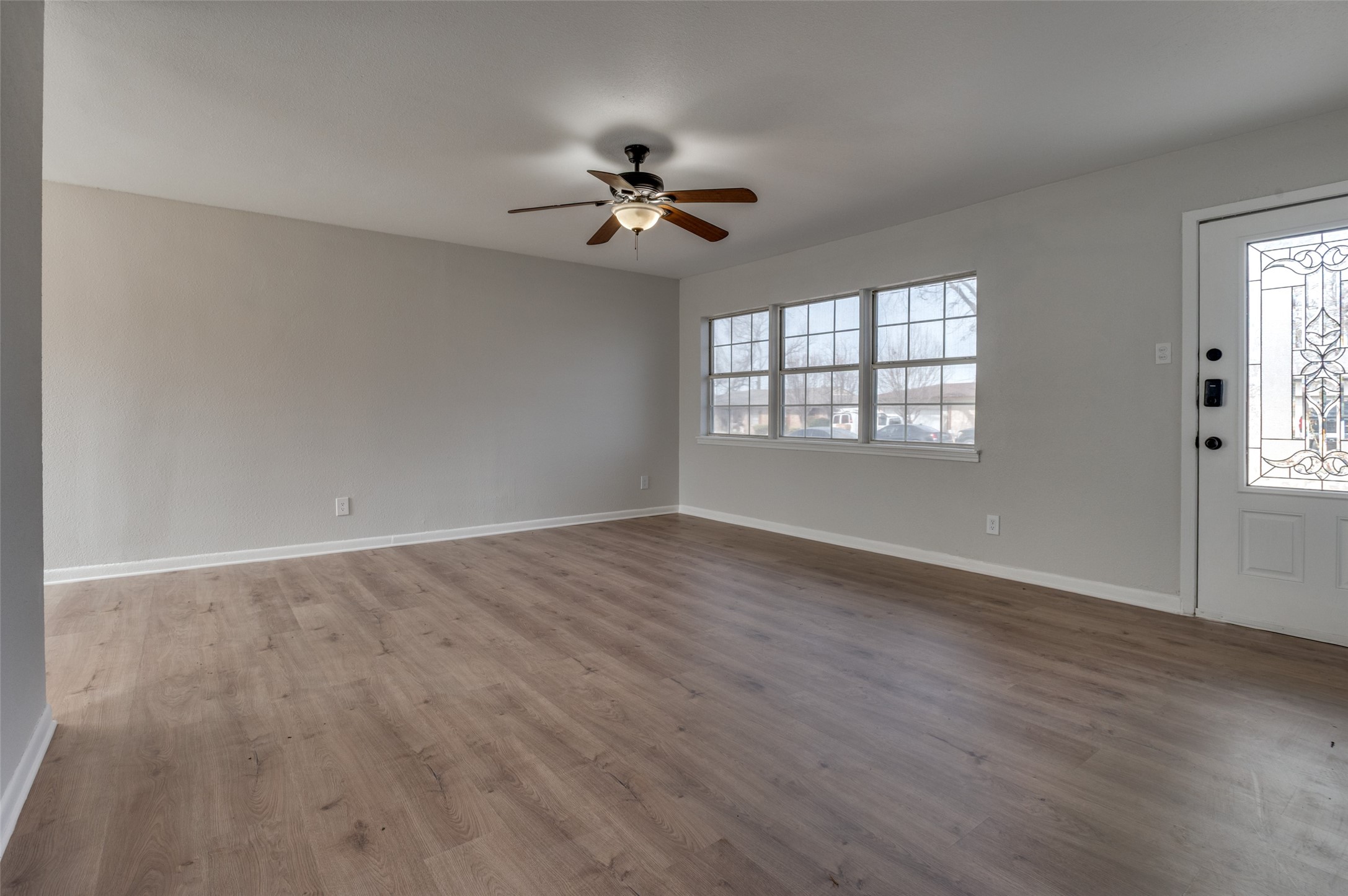 800 E Tucker Boulevard Arlington TX 76010