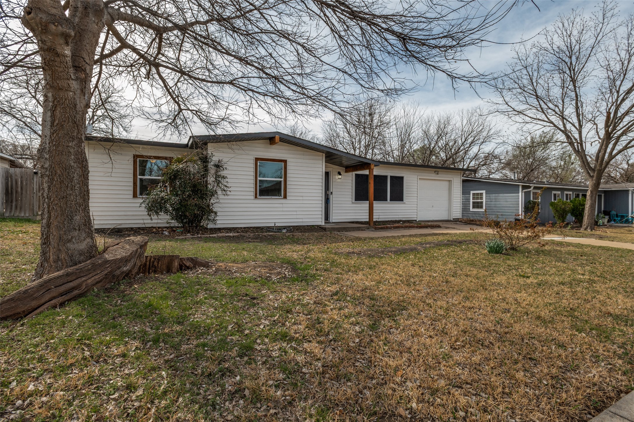 800 E Tucker Boulevard Arlington TX 76010