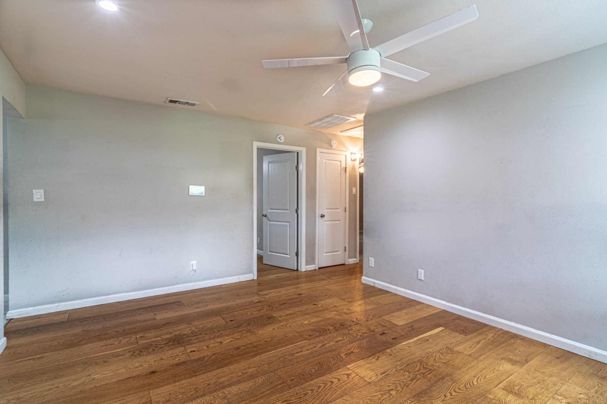 4447 Moler Street Dallas TX 75211