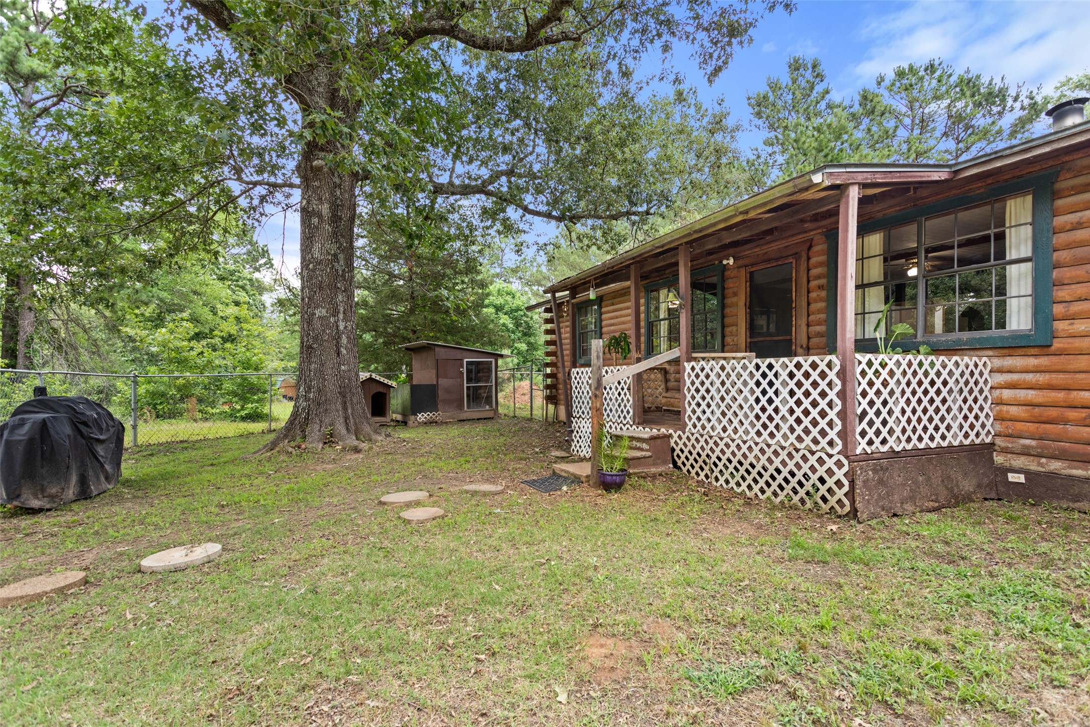 24087 Fm 15 Troup TX 75789