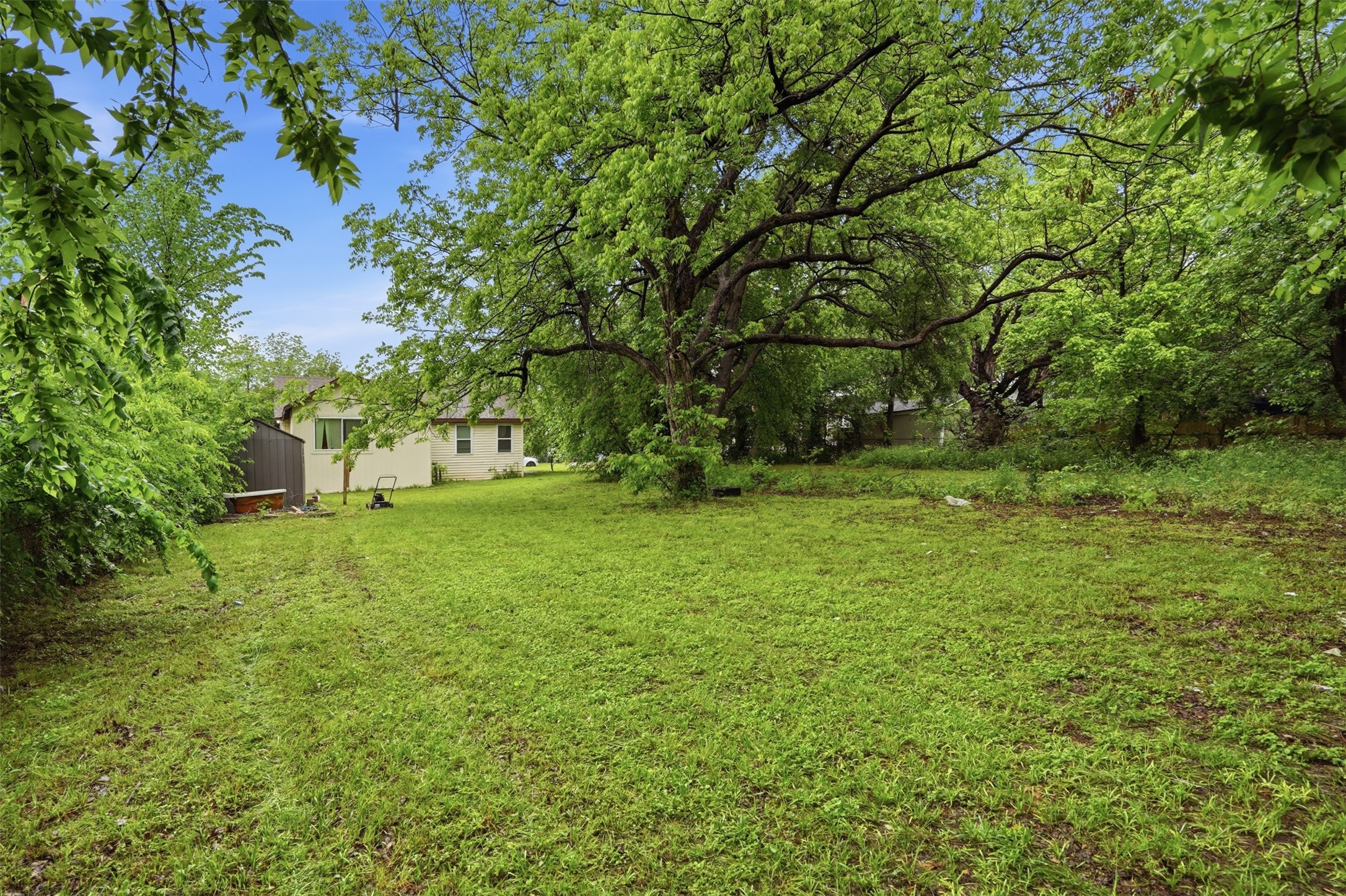 1606 Mentor Avenue Dallas TX 75216