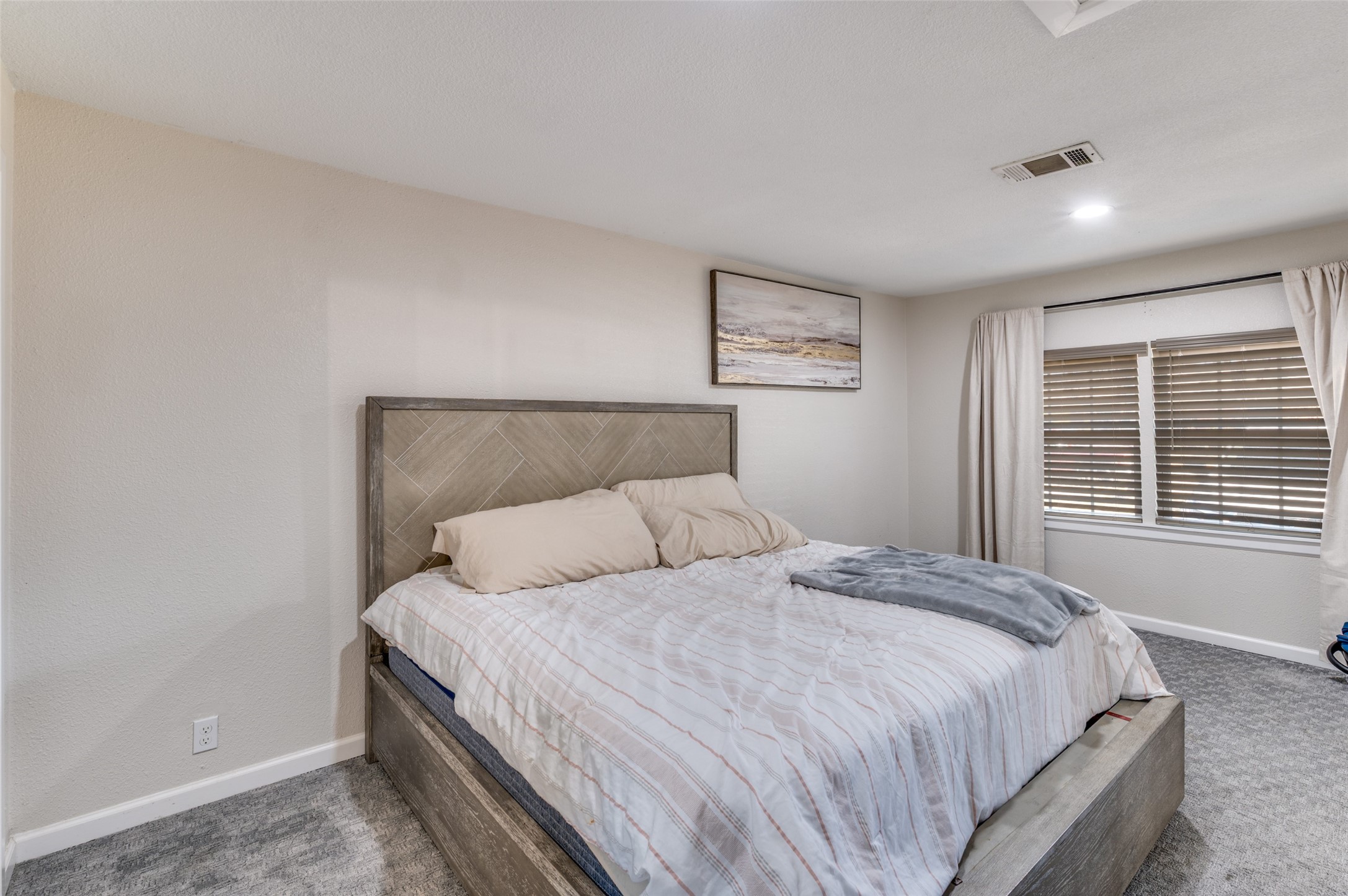 13803 Stardust Lane Farmers Branch TX 75234