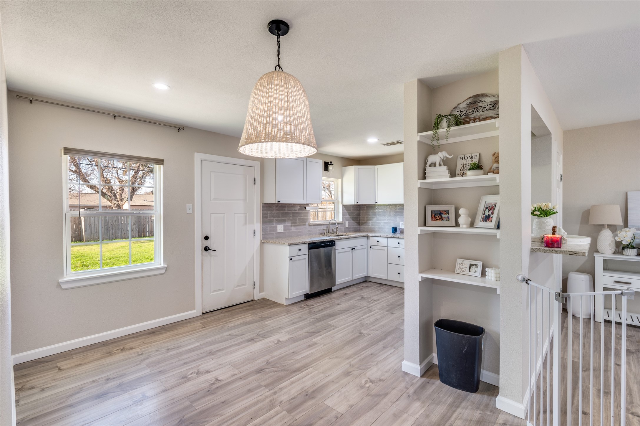 13803 Stardust Lane Farmers Branch TX 75234