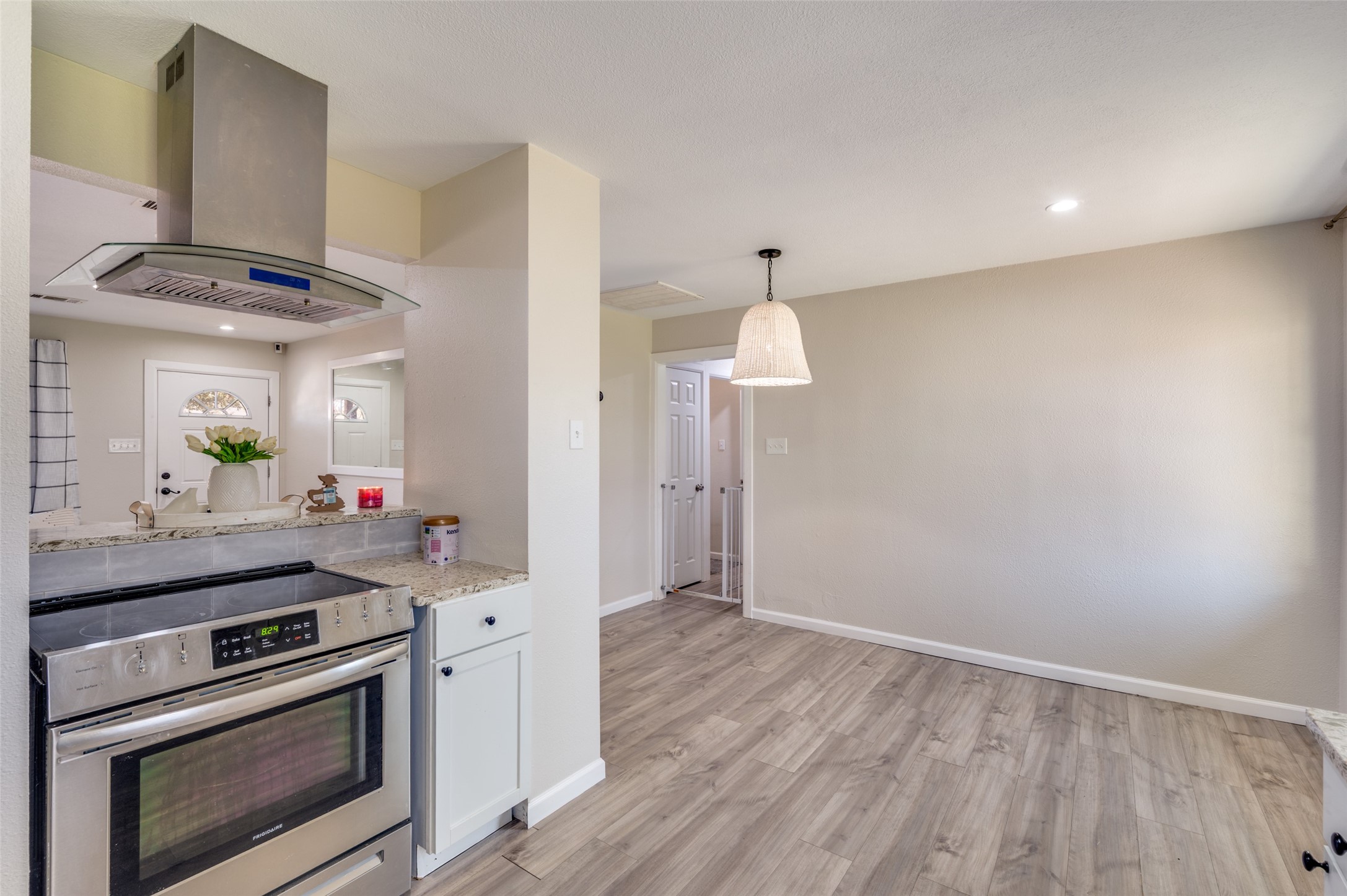 13803 Stardust Lane Farmers Branch TX 75234