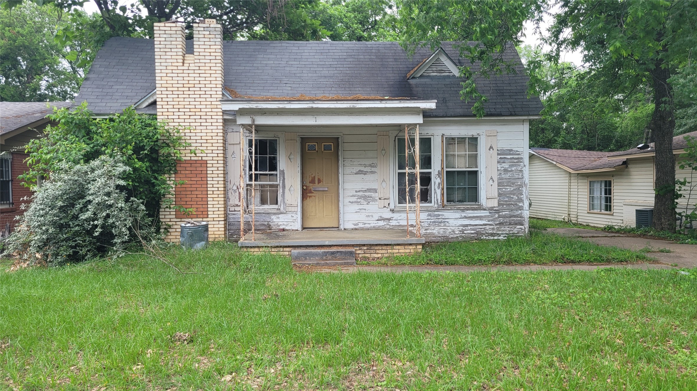 1507 N Grand Avenue Tyler TX 75702