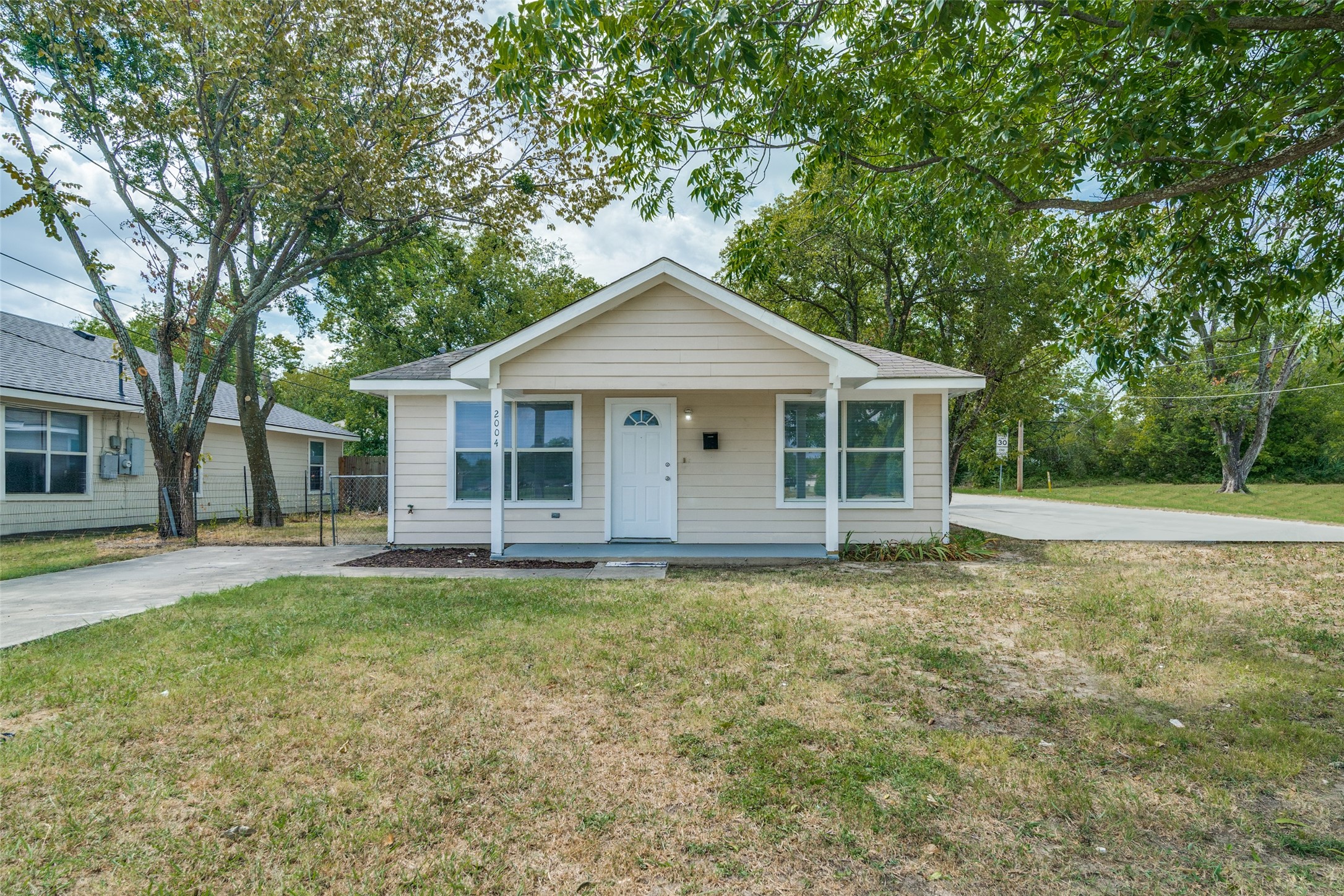2004 Morgan Street Greenville TX 75401
