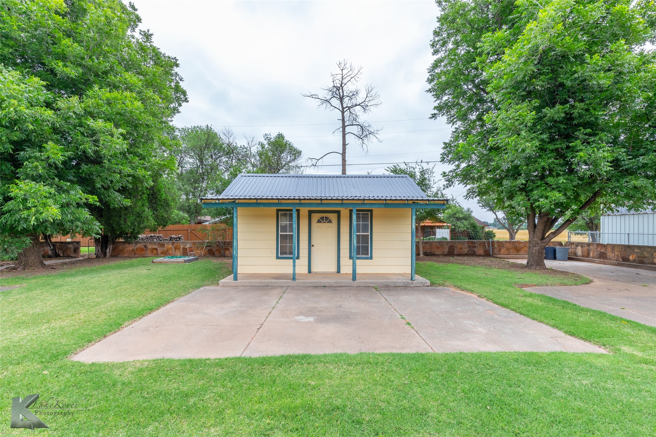 503 S Central Avenue Knox City TX 79529