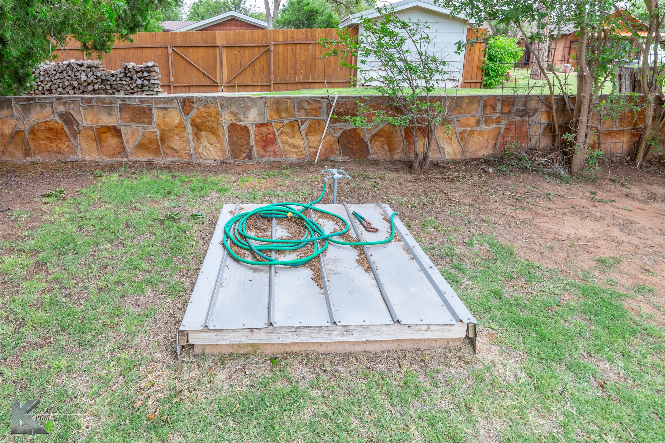 503 S Central Avenue Knox City TX 79529