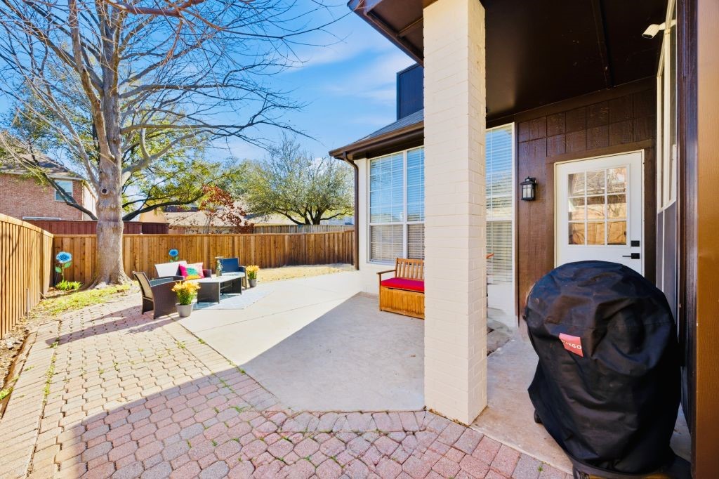 1116 Grimsworth Lane Allen TX 75002