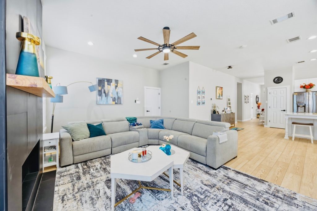 1116 Grimsworth Lane Allen TX 75002