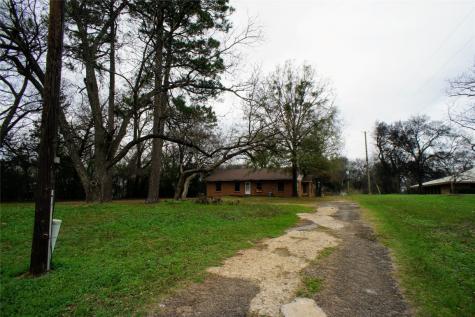 615 Quitman Street Pittsburg TX 75686
