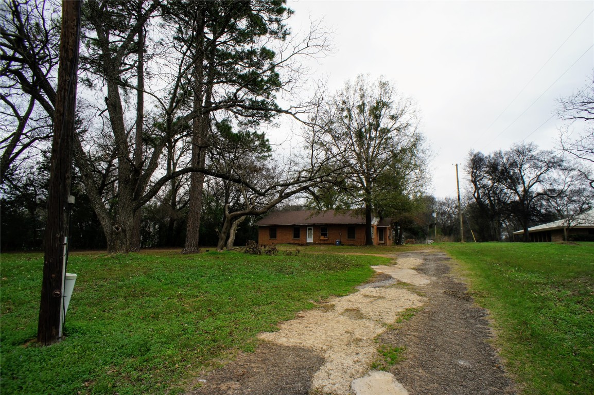 615 Quitman Street Pittsburg TX 75686
