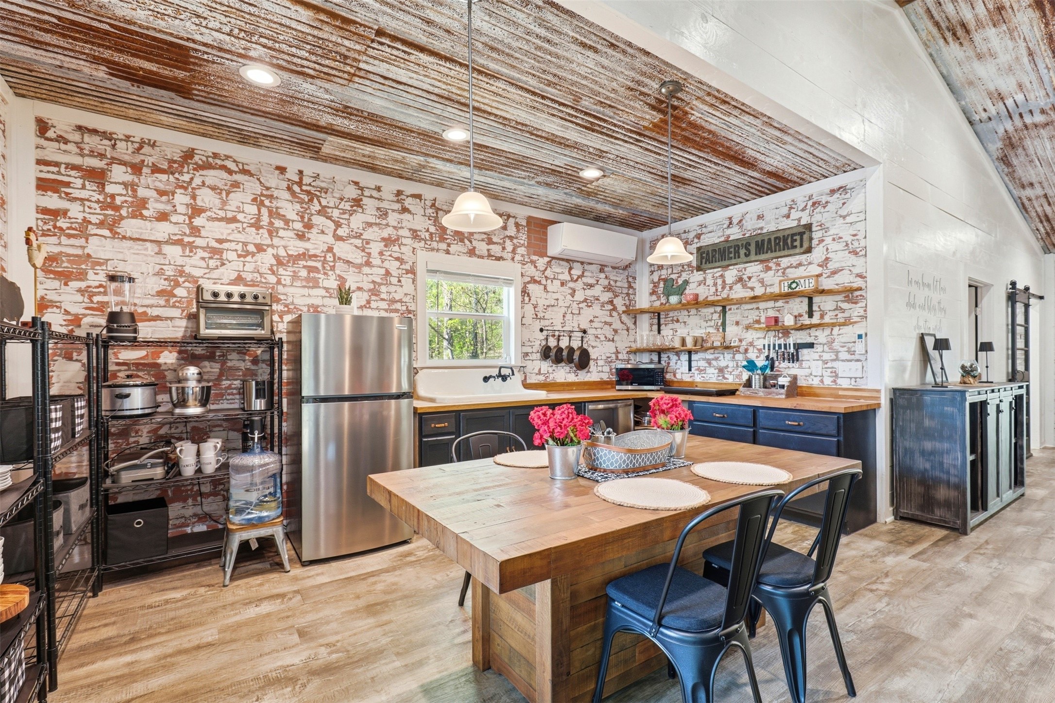 132 King George Road Scroggins TX 75480