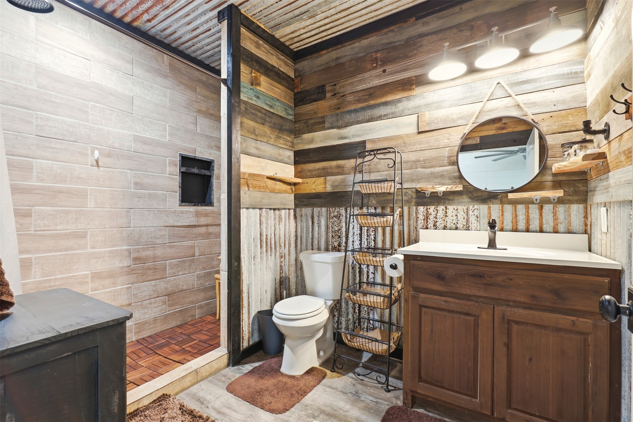 132 King George Road Scroggins TX 75480