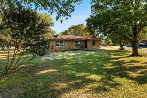 401 Cutler Street Tioga TX 76271