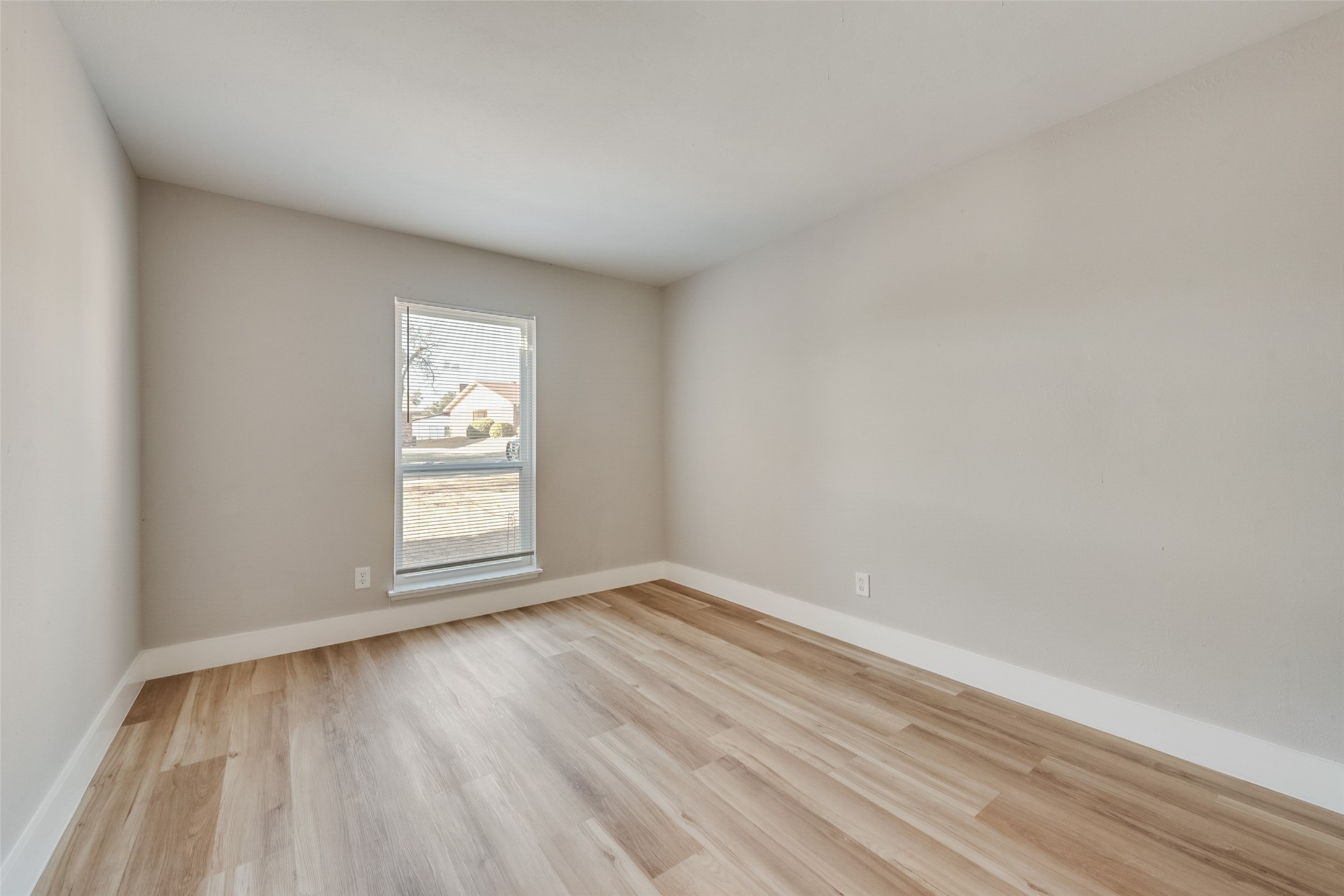 3422 Knoll Point Drive Garland TX 75043