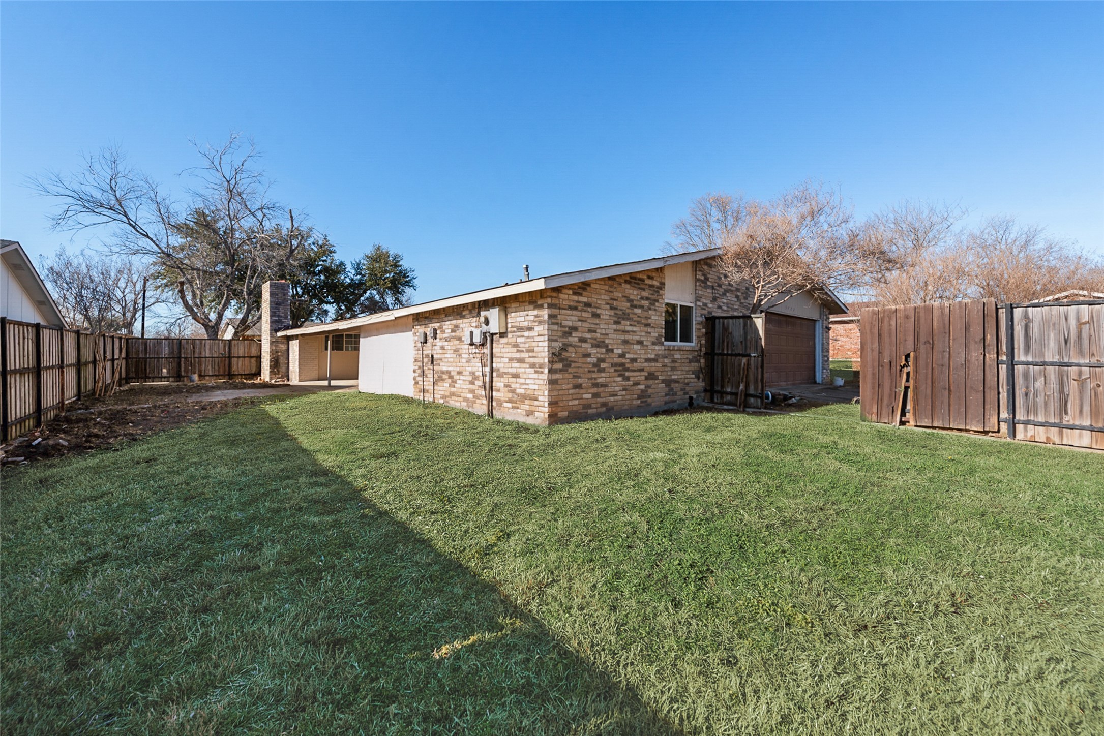3422 Knoll Point Drive Garland TX 75043