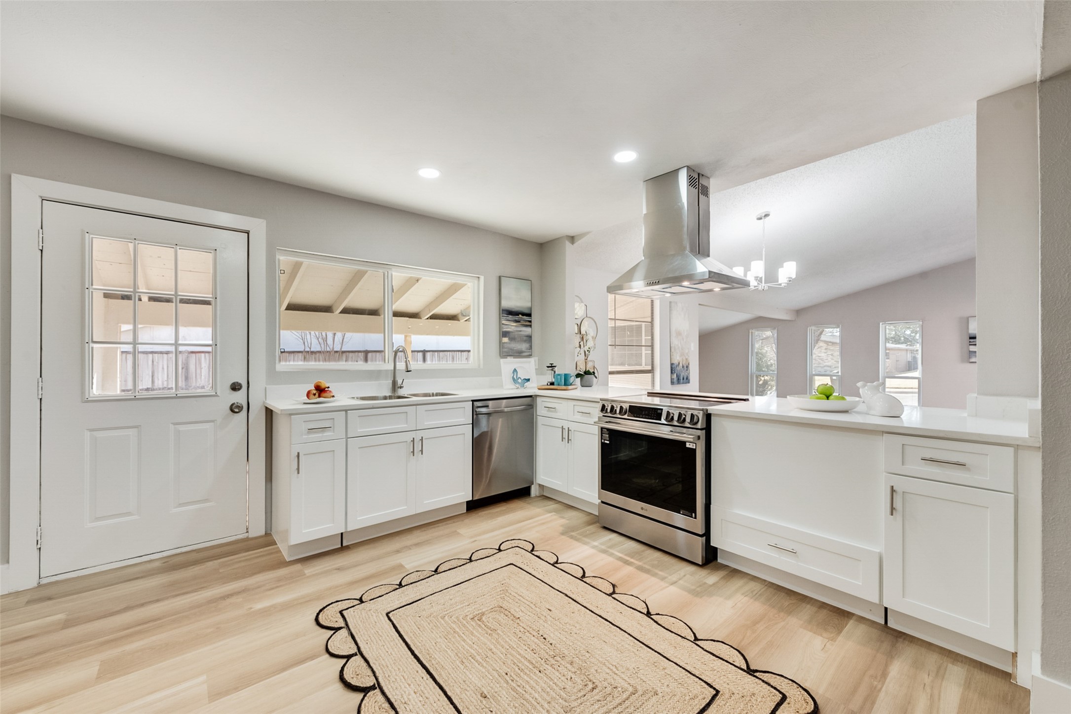 3422 Knoll Point Drive Garland TX 75043