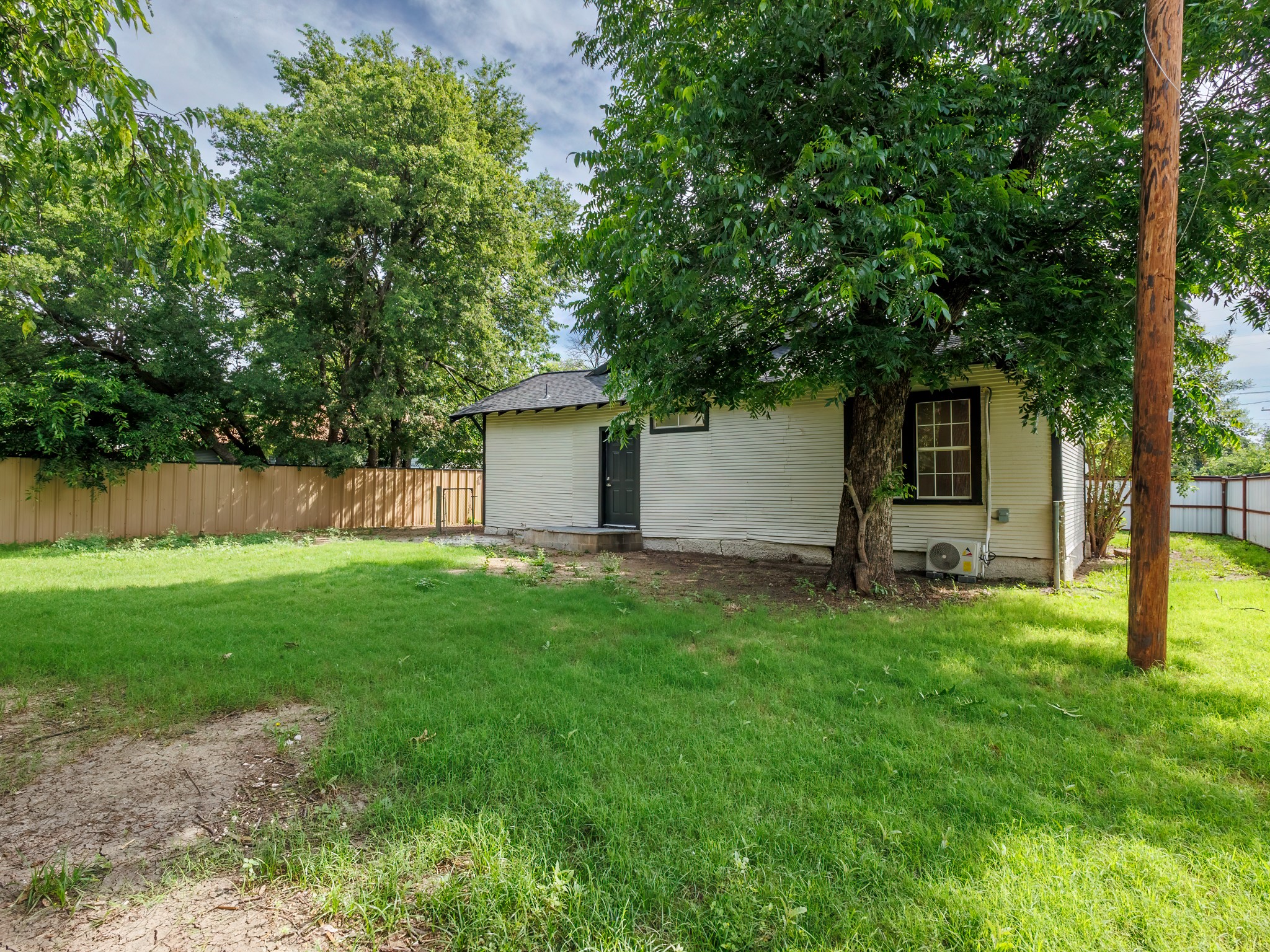 1617 6th Street Brownwood TX 76801
