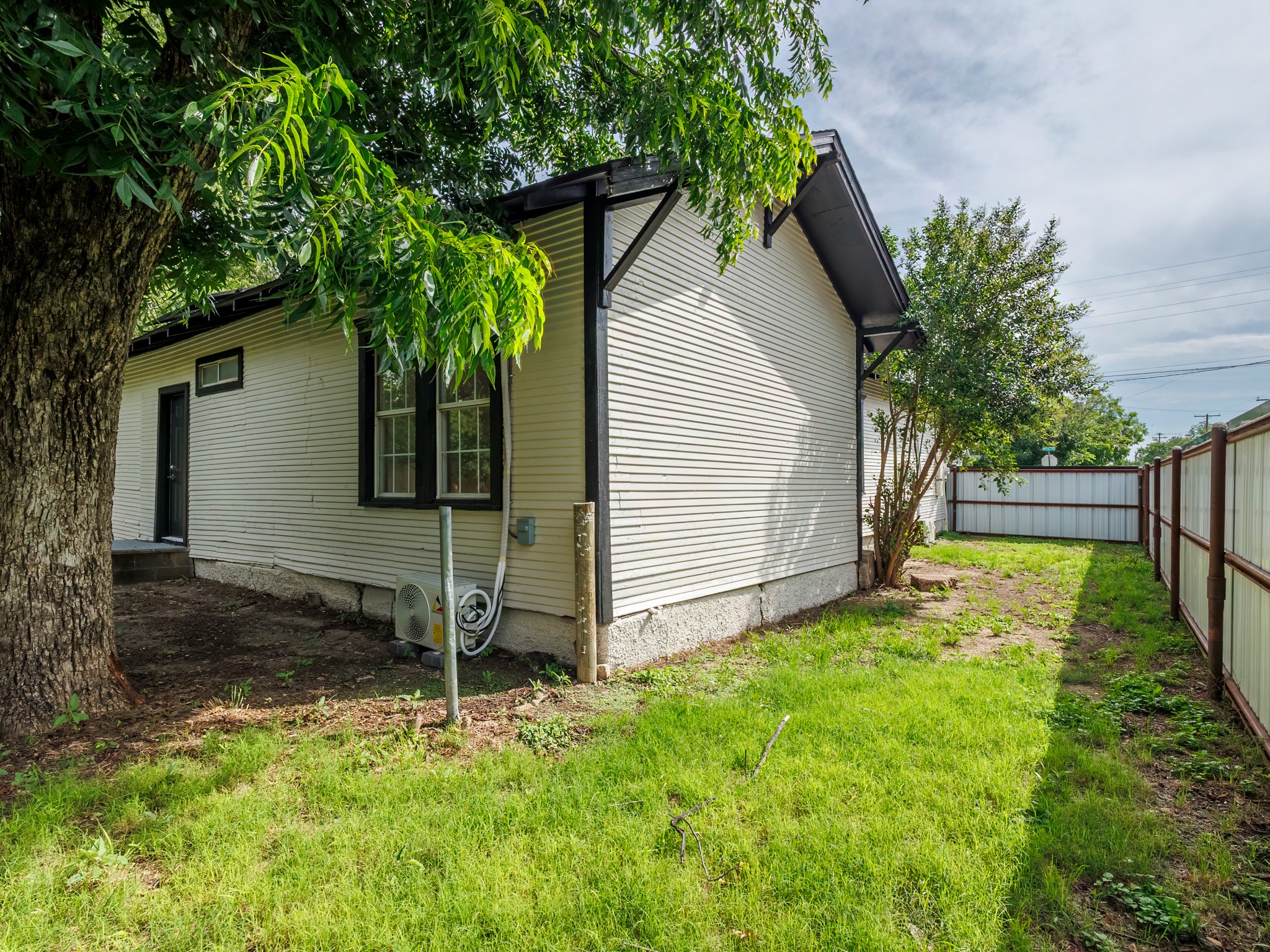 1617 6th Street Brownwood TX 76801
