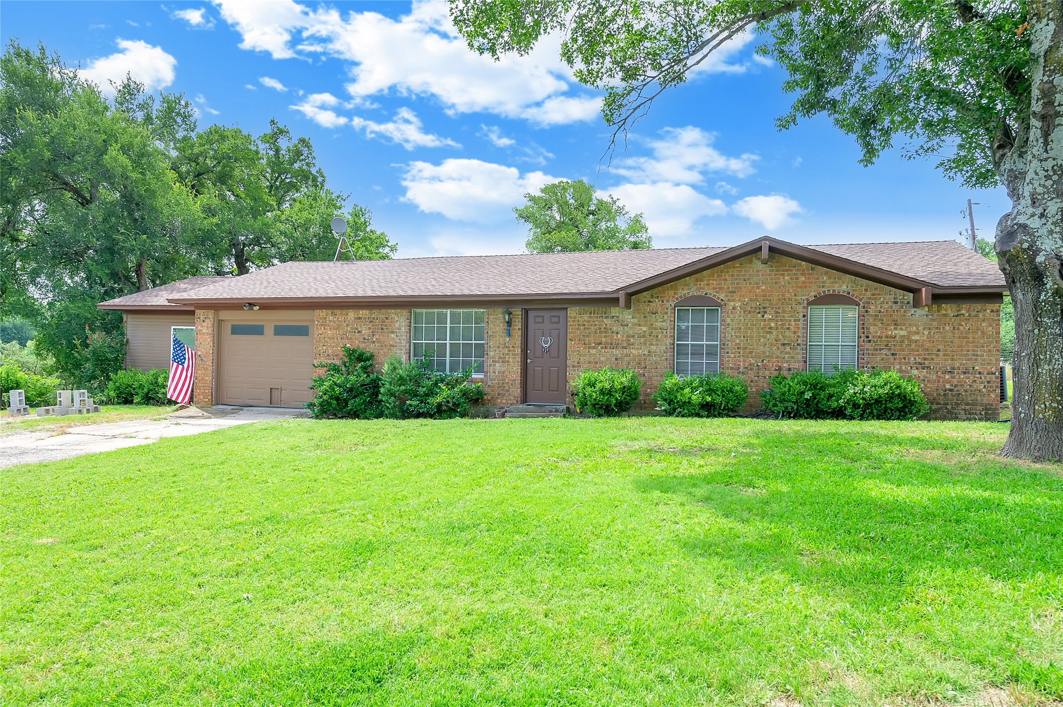 800 Farrar Road Waxahachie TX 75165