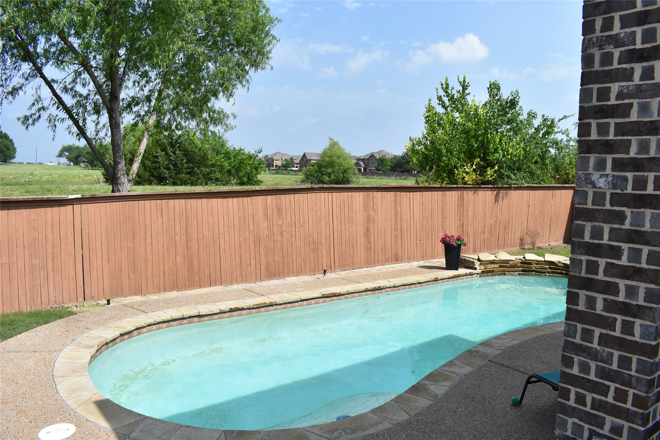 490 Oak Hills Lane Fate TX 75189