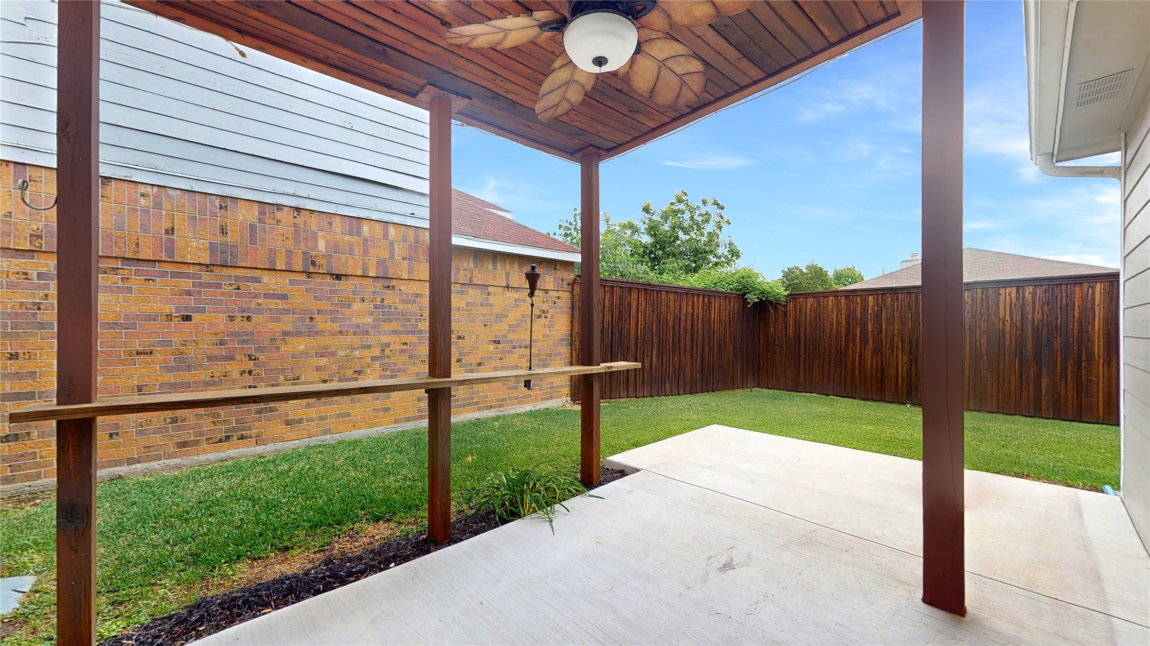 911 Azalia Drive Lewisville TX 75067