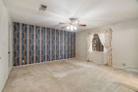 695 20th Street NE Paris TX 75460