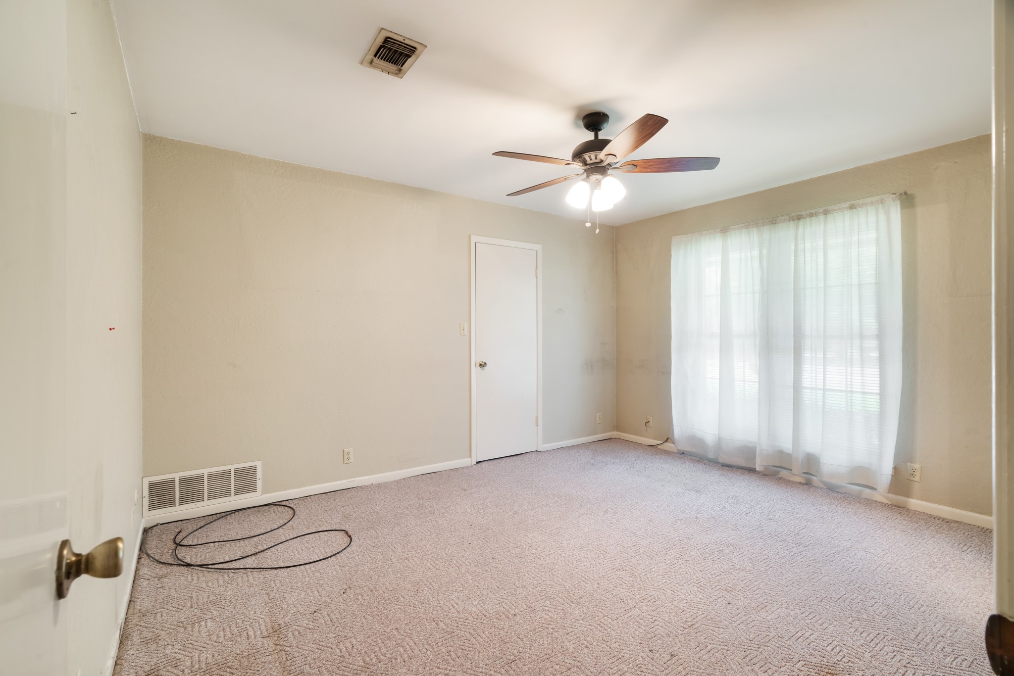 695 20th Street NE Paris TX 75460