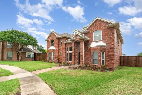 1303 Laura Lane Carrollton TX 75007