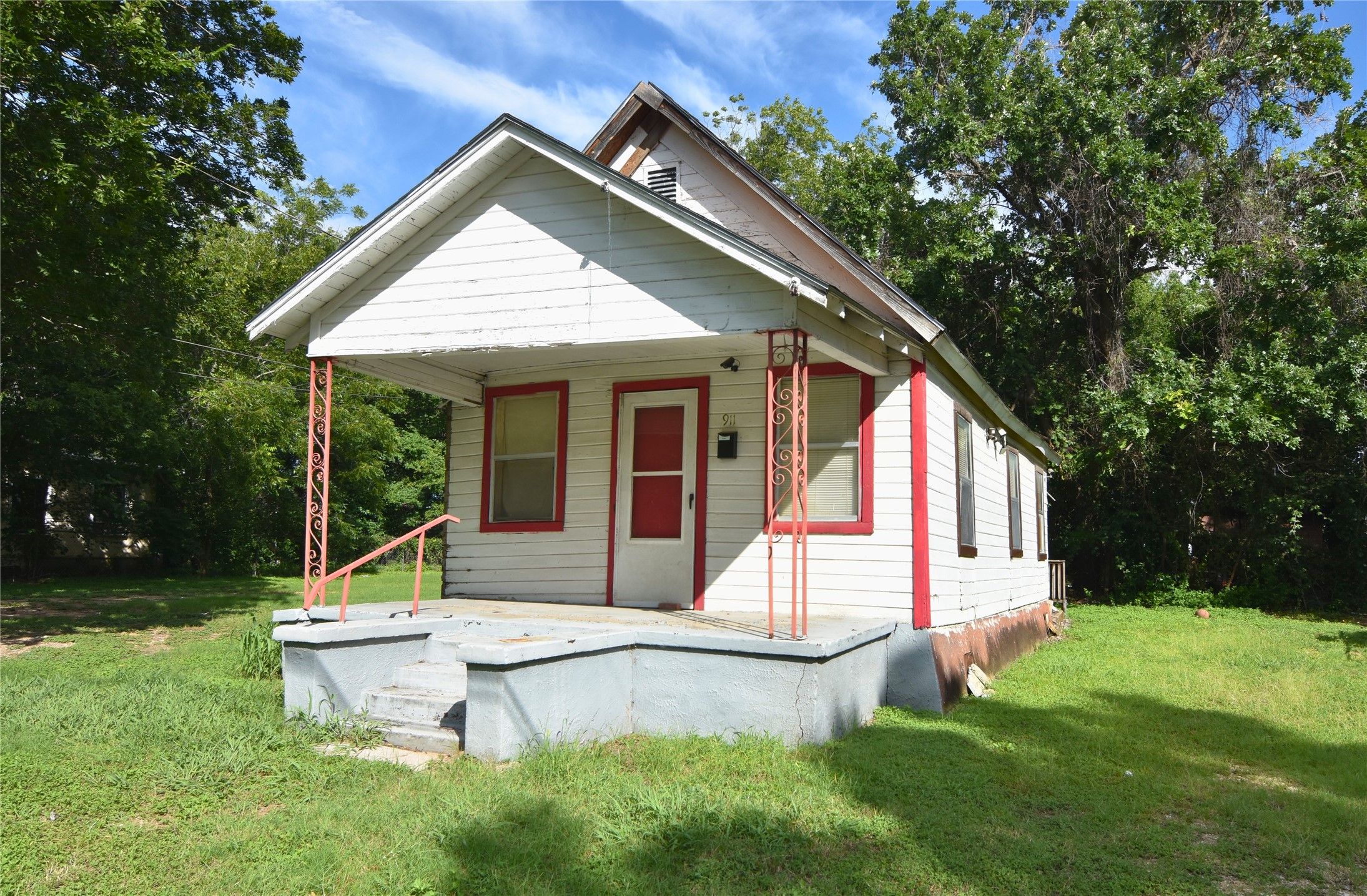 911 Oakwood Avenue Waco TX 76706