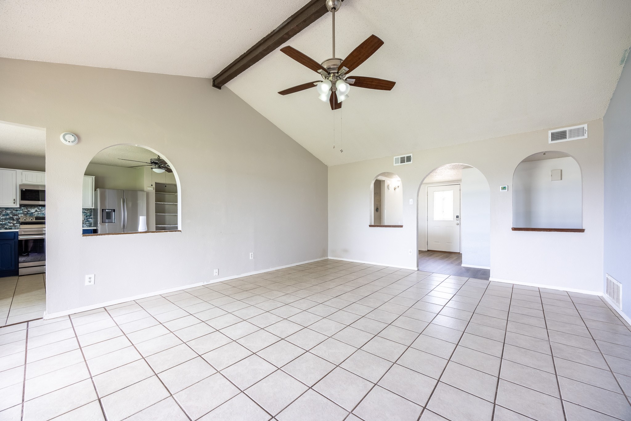 722 Meadowglen Drive Duncanville TX 75137