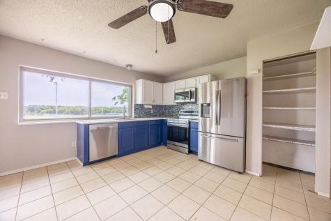 722 Meadowglen Drive Duncanville TX 75137