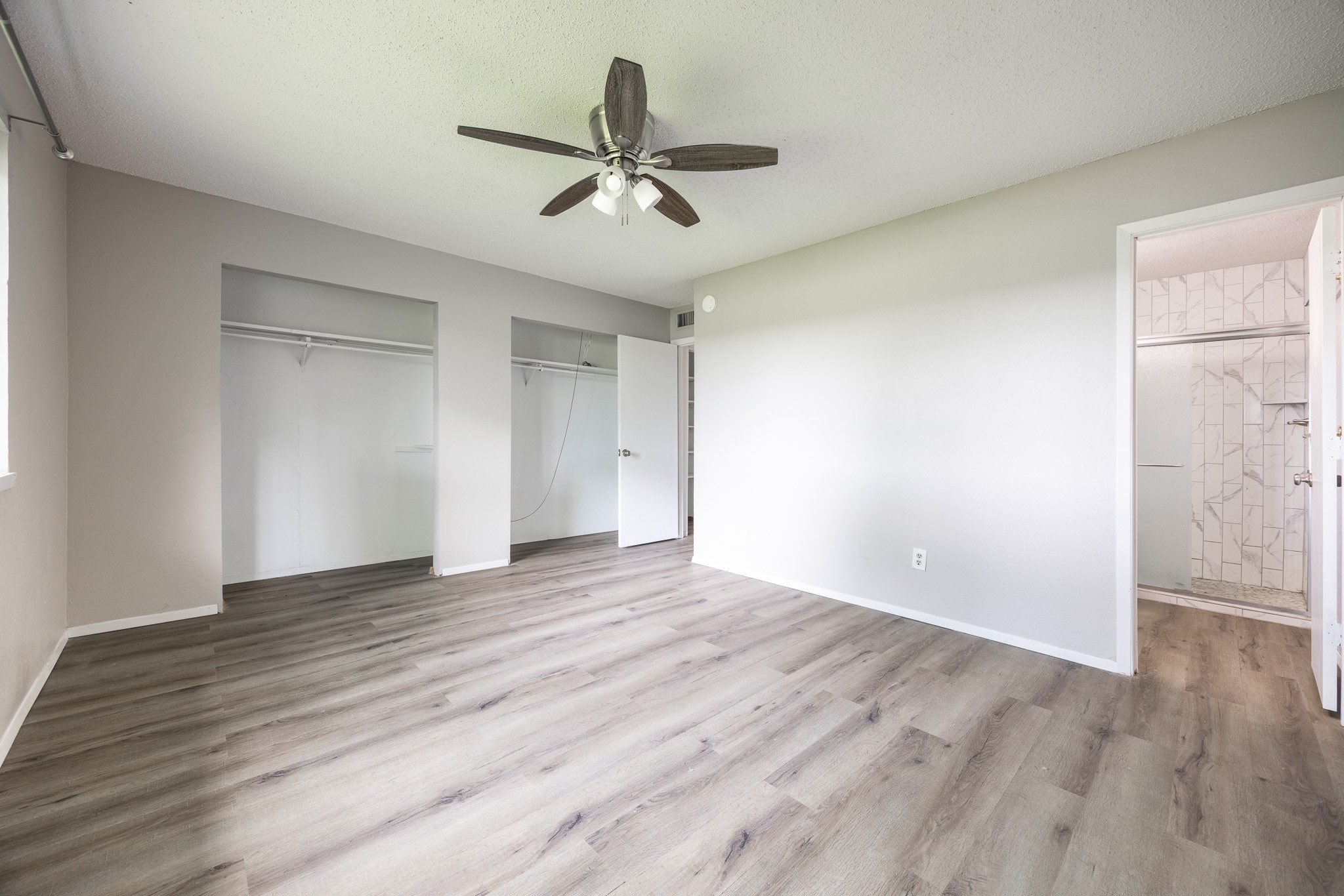 722 Meadowglen Drive Duncanville TX 75137