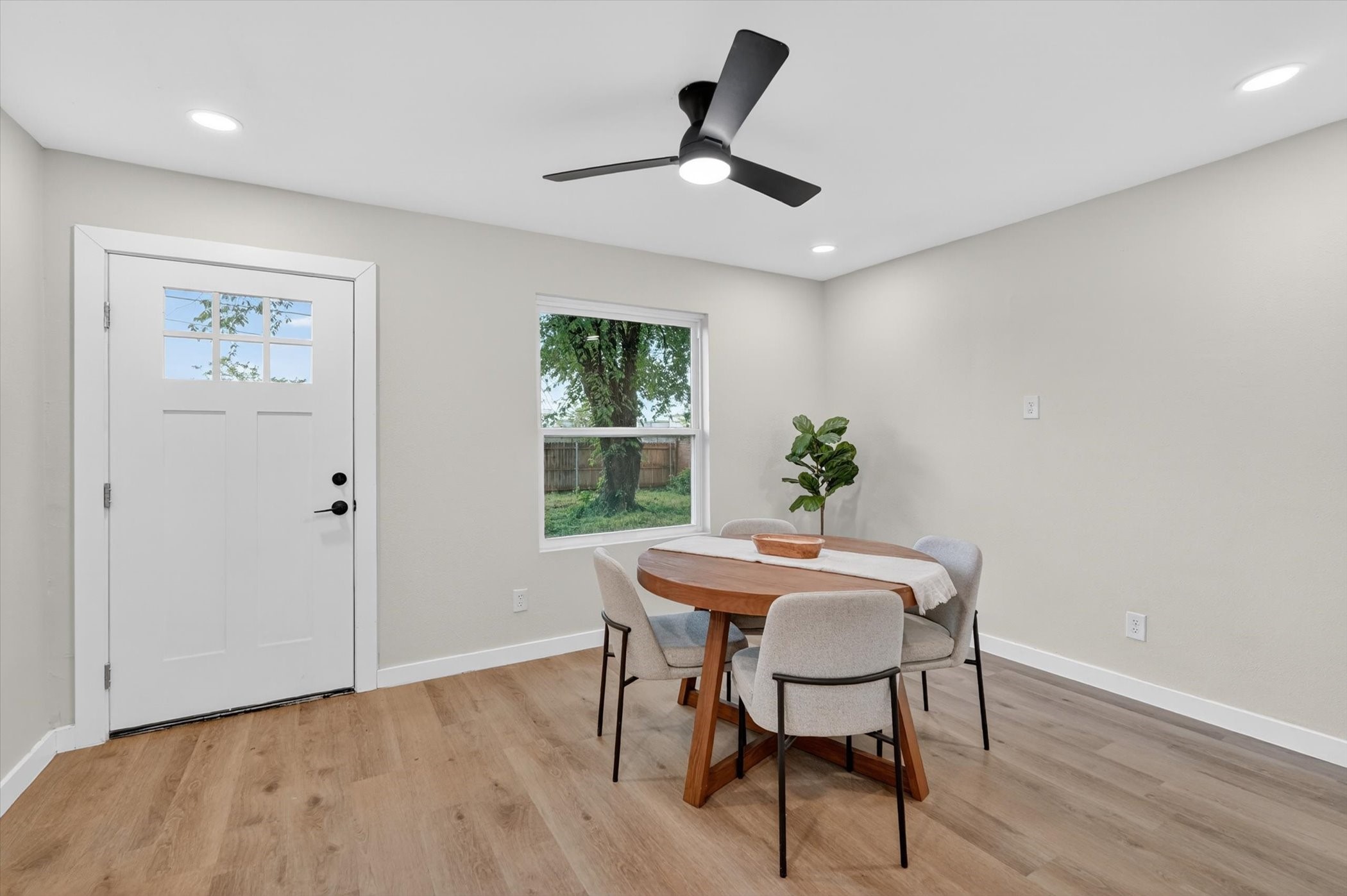 1021 Richard Drive Garland TX 75040